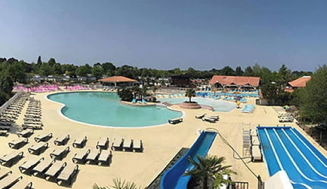 Homerez - Comfortable Bungalow in Gastes with pool