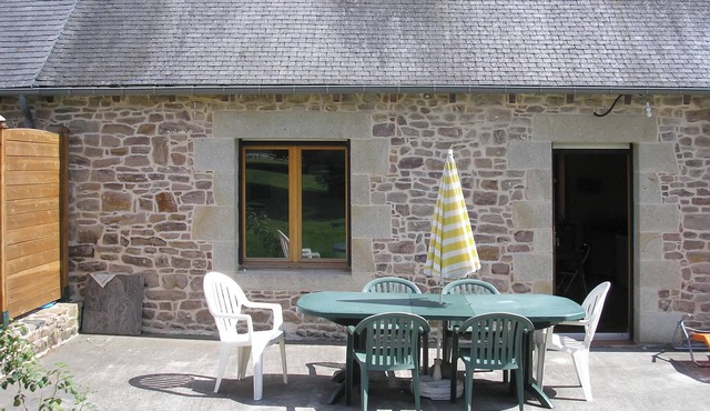 Homerez - Comfortable house in Plehedel with a fireplace