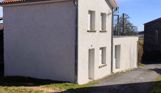Homerez - Comfortable House in Vergezac with Terrace