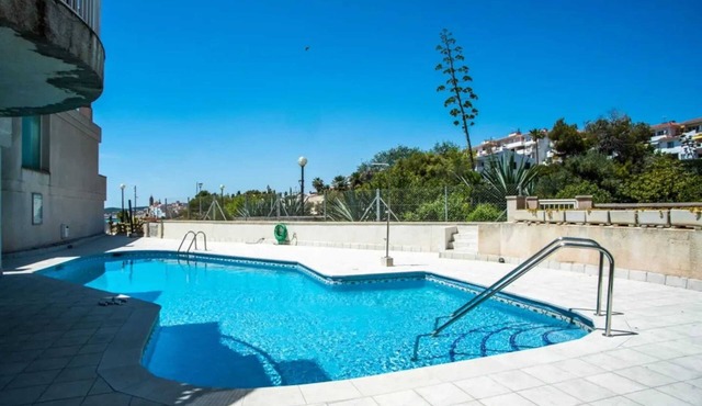 Homerez - Comfortable House in Sitges with Shared Pool