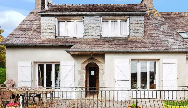 Homerez - Comfortable studio in Plouédern with enclosed garden