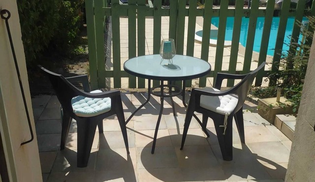 Homerez - Comfortable studio in Veyras with garden and pool