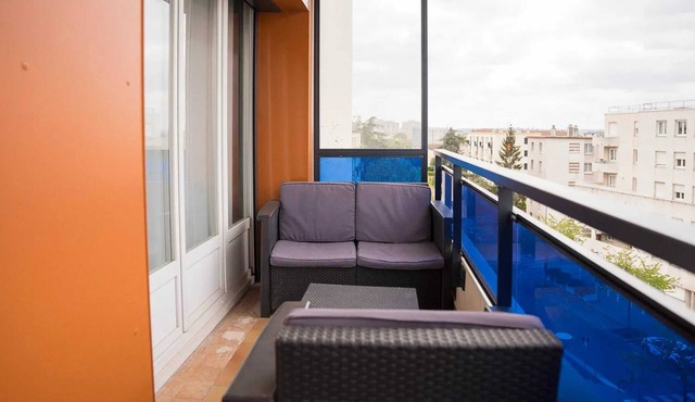 Homerez - Cosy Apartment in Saint-Priest