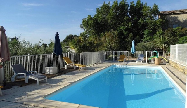 Homerez - Cosy House in Cardet with Pool and Garden