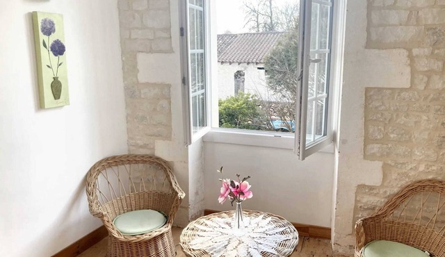 Homerez - Cosy house in the heart of Fleurac with large garden