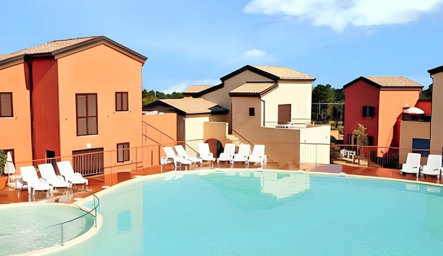 Homerez - Country house near Belgodère with shared pool.