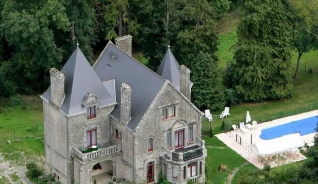 Homerez - Countryside Villa in Langoëlan - Private Pool