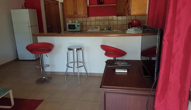 Homerez - Cozy apartment with garden in La Savane 75 m² mountain view