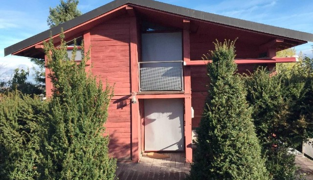 Homerez - Cozy chalet near Viry with terrace and fireplace