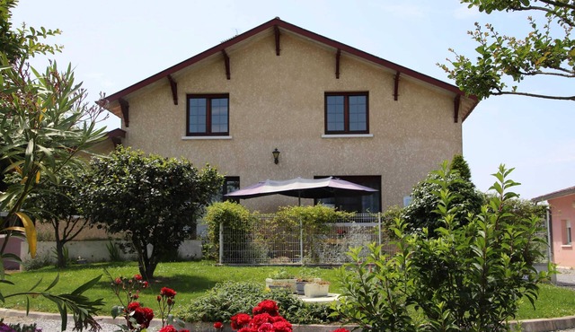 Homerez - Cozy House with Garden in Lahosse