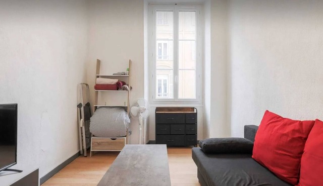 Homerez - Cozy Studio in Nice - 19 m² with City View