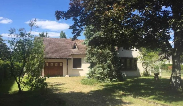 Homerez - Detached House with Garden in Vierzon