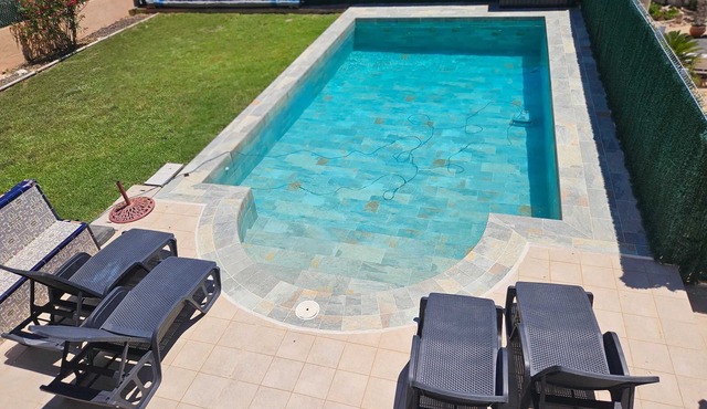Homerez - Elegant Villa in Benicarló with Private Pool