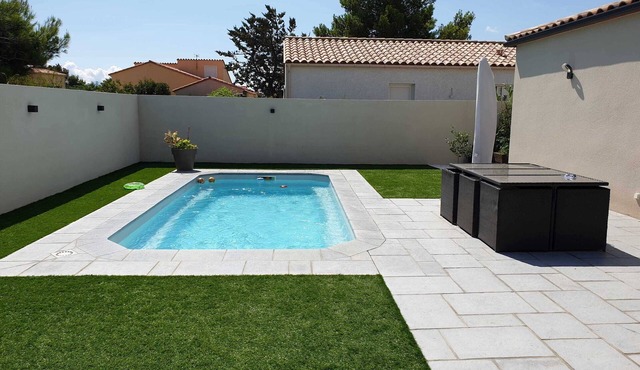 Homerez - Elegant Villa with Private Pool - Pia