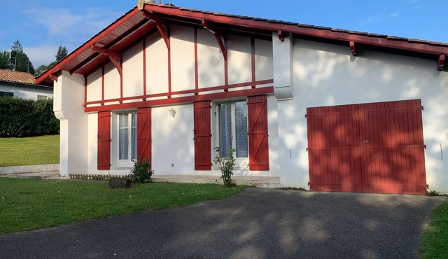 Homerez - Family home Saint-Pée