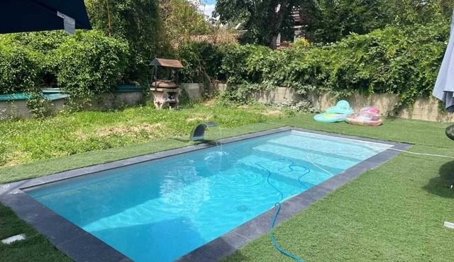 Homerez - Family-Friendly Villa with Private Pool in Lutterbach