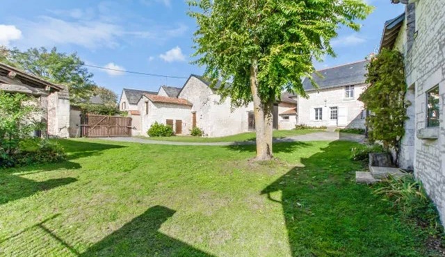 Homerez - Family-friendly 5-bedroom house in Assay with garden