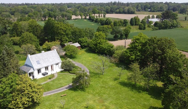 Homerez - Family home in Paimpont - Private garden