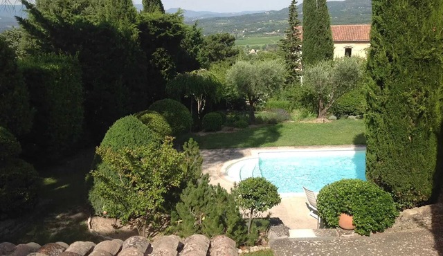 Homerez - Family villa with private pool in Lacoste – 250 m²