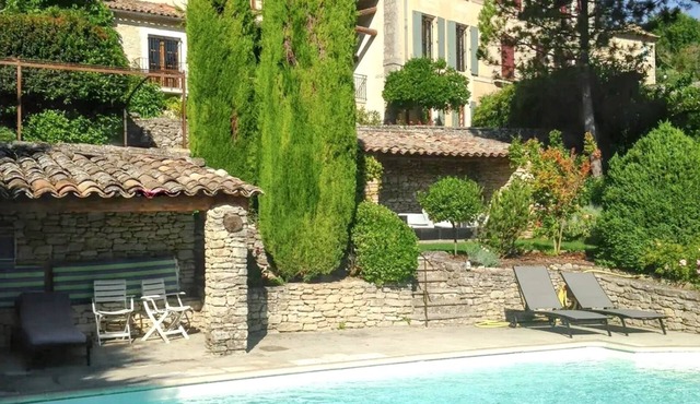 Homerez - Family villa with private pool in Lacoste – 250 m²
