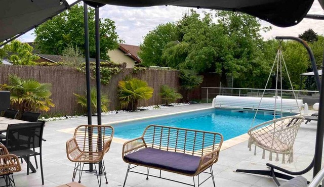 Homerez - Big villa for 12 ppl. with swimming-pool at Saint-Brice-sous-Forêt