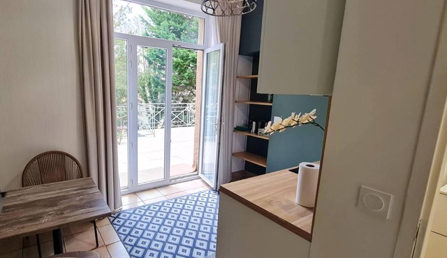 Homerez - Amazing appartement for 2 ppl. with garden at Saint-Cyr-au-Mont-d'Or