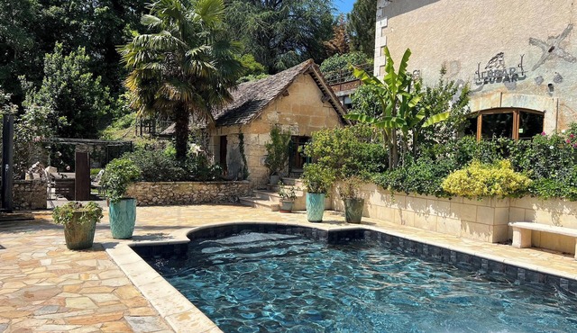 Homerez - House in Saint-Front-de-Pradoux