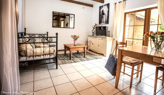 Homerez - Amazing house for 4 ppl. with shared pool, jacuzzi, spa and terrace