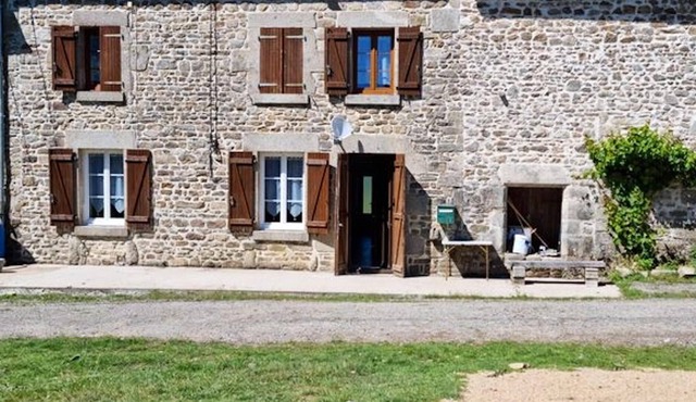 Homerez - House for 12 ppl. with garden and terrace at Saint-Georges-la-Pouge