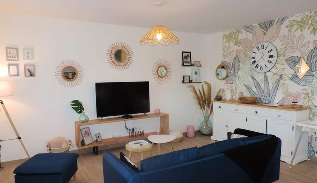 Homerez - House for 7 ppl. with swimming-pool at Saint-Pierre-de-Clairac