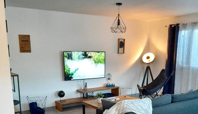 Homerez - House for 7 ppl. with swimming-pool at Saint-Pierre-de-Clairac