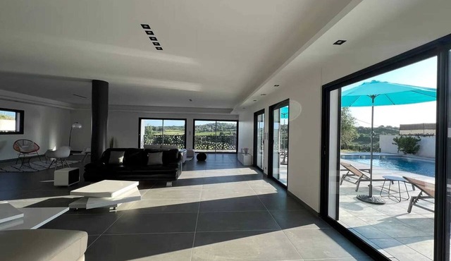 Homerez - Villa in Saint-Pons-de-Mauchiens