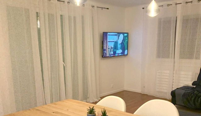 Homerez - House for 8 ppl. with garden and balcony at Soisy-sous-Montmorency