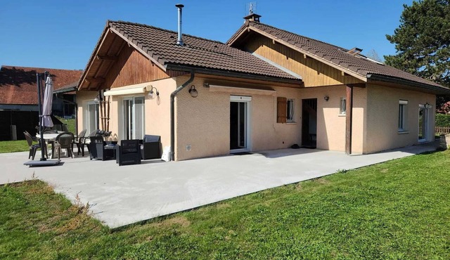 Homerez - Holiday Home in Arenthon