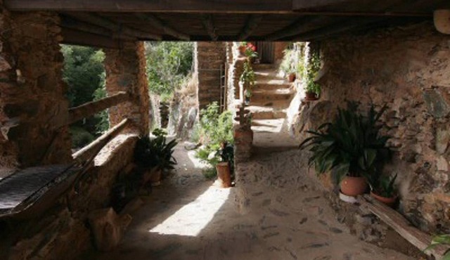 Homerez - House for 8 ppl. with terrace and balcony at Robledillo de Gata