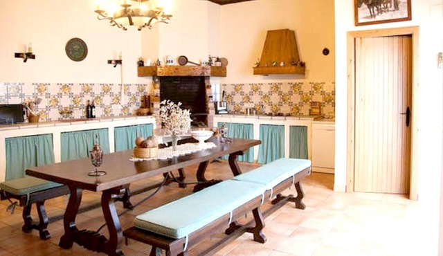 Homerez - House 5 km away from the beach for 9 ppl. with jacuzzi at Benicarló