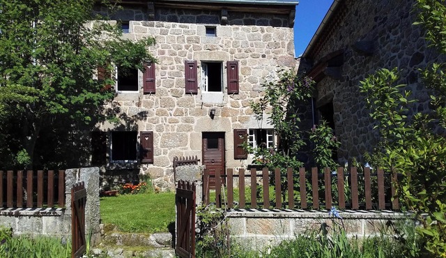 Homerez - House Cubelles with Garden