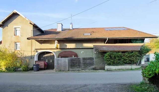 Homerez - House Échenans with garden