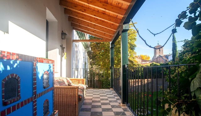 Homerez - House for 15 ppl. with garden, terrace and balcony at Sardón de Duero