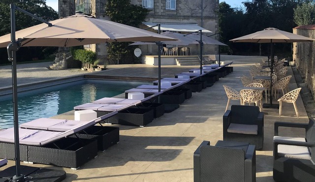 Homerez - House for 4 ppl. with shared pool, jacuzzi and spa at La Gaubretière