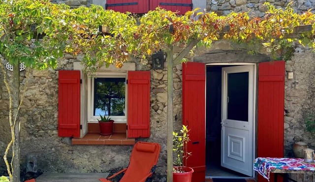 Homerez - House for 2 ppl. with shared pool and terrace at Lignairolles