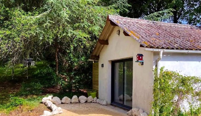 Homerez - House for 2 ppl. with shared pool, sauna, jacuzzi, spa and garden