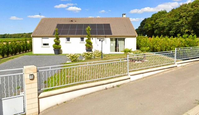 Homerez - House for 7 ppl. with jacuzzi, garden and terrace at Frétoy-le-Château