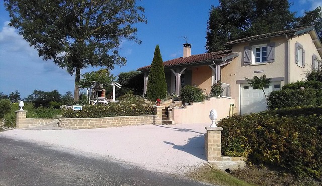 Homerez - House in Lendou-en-Quercy