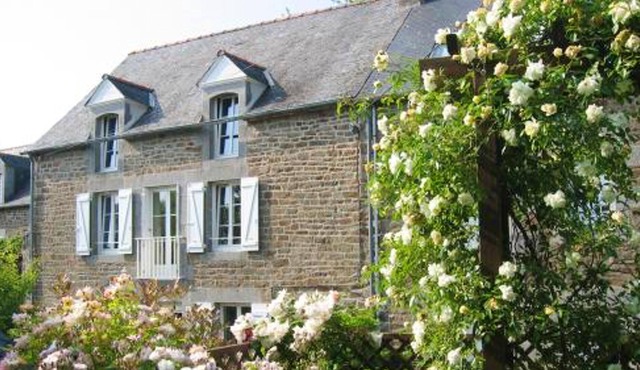 Homerez - House 3 km away from the beach for 6 ppl. at Pleudihen s/Rance