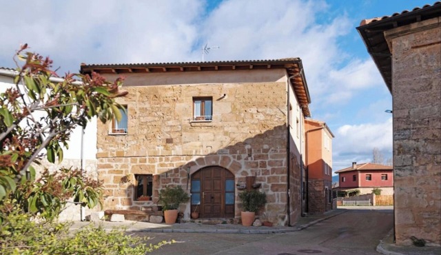 Homerez - House in Llano de Bureba