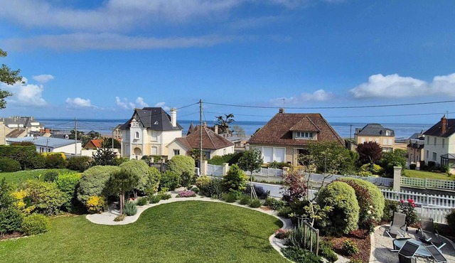 Homerez - House in Grandcamp-Maisy.