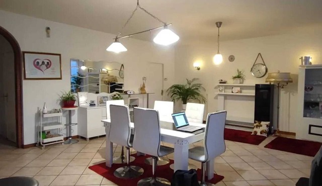 Homerez - House in Thin-le-Moutier