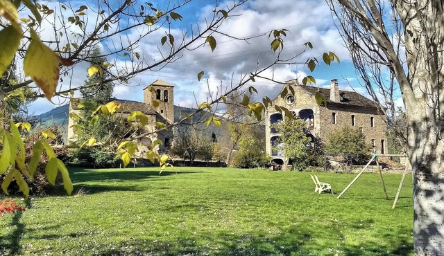 Homerez - House in Albella, mountain view.