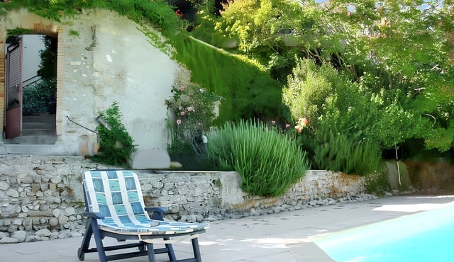 Homerez - House in Buisson with pool